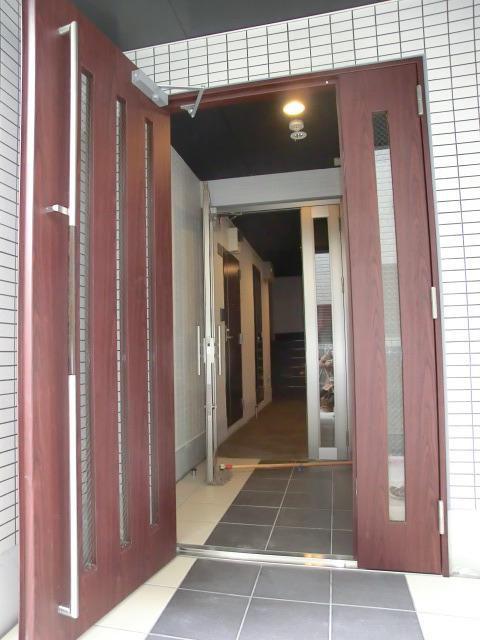 CREW HOUSE 東松戸