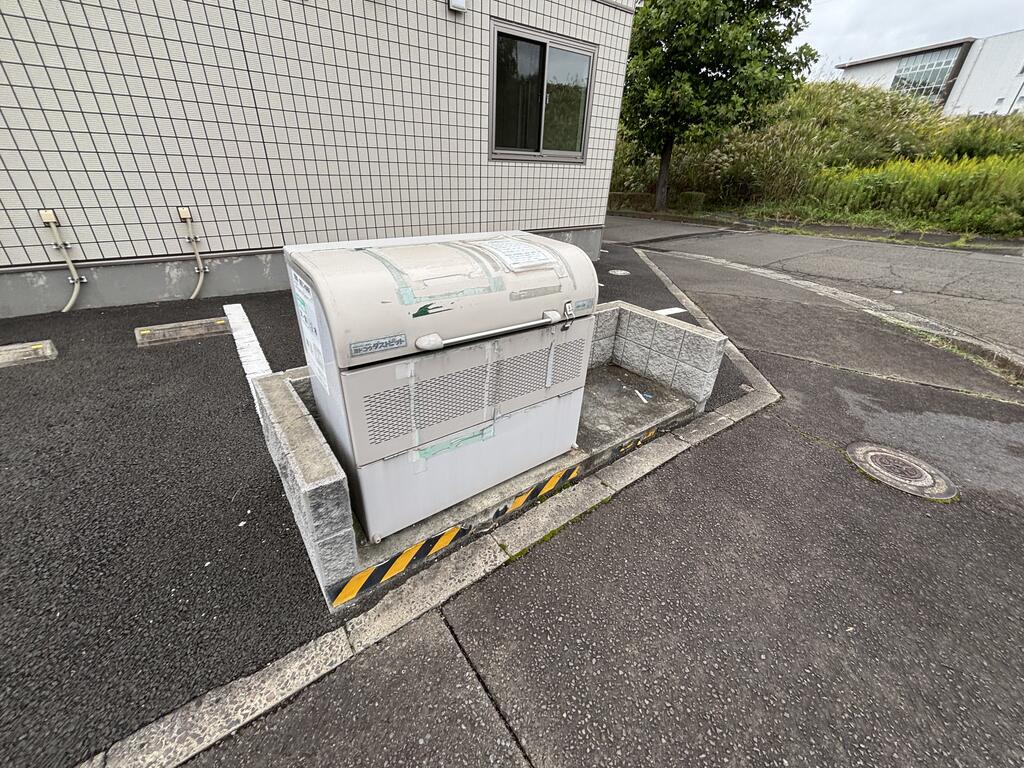 GELANDE DREI