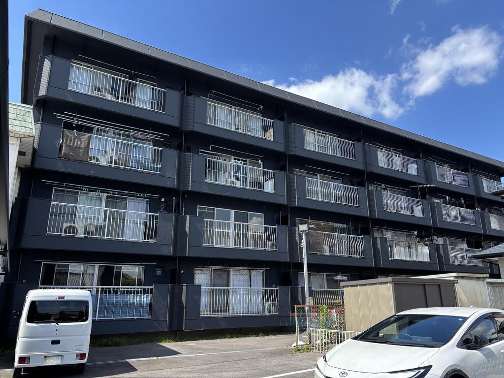 白山マンション202(1LDK/2階)の外観写真