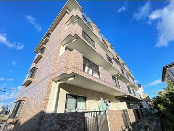 シーズンコート柏原町