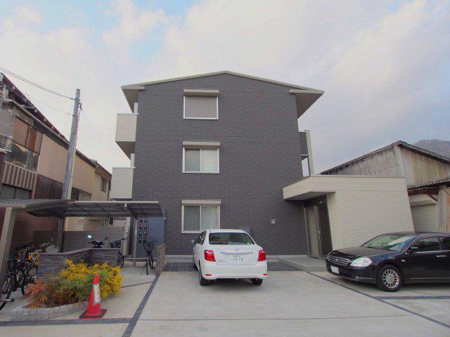 ＪＲ可部線 七軒茶屋駅 徒歩5分 3階建 築8年