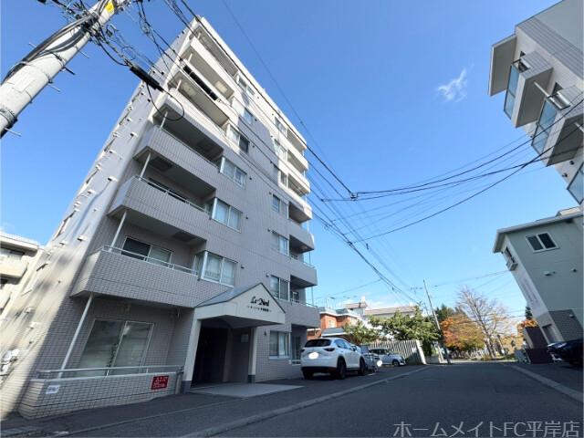 ル・ノール平岸駅前