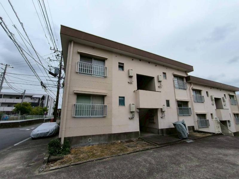 鶴巻ハイツ A棟