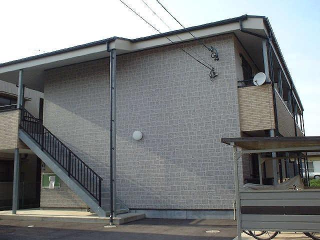 近鉄鈴鹿線 三日市駅 徒歩3分 2階建 築23年
