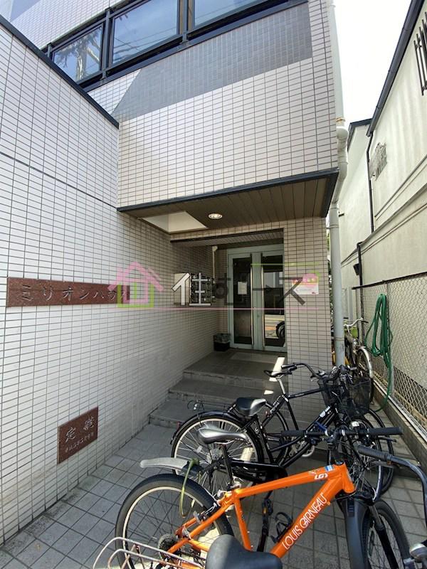 ミリオンハウス