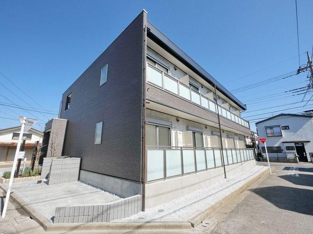 L APPARTMENT221