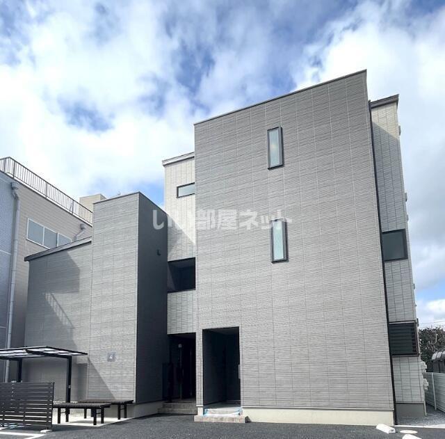 ＪＲ宇都宮線 蓮田駅 徒歩2分  築1年