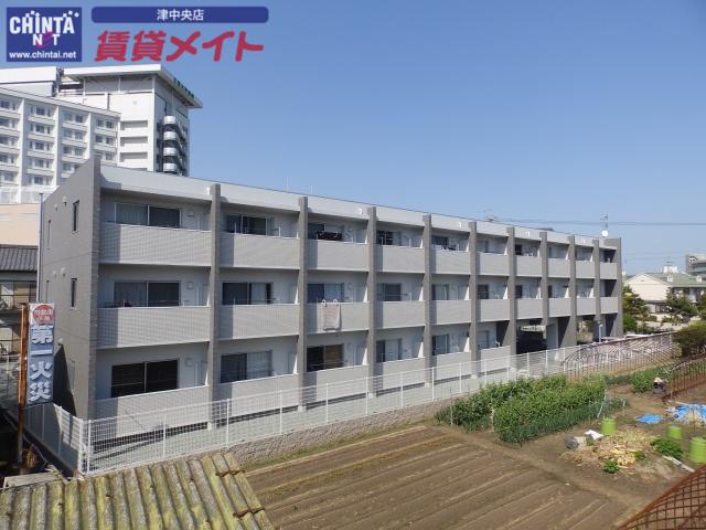 サクラーレ
