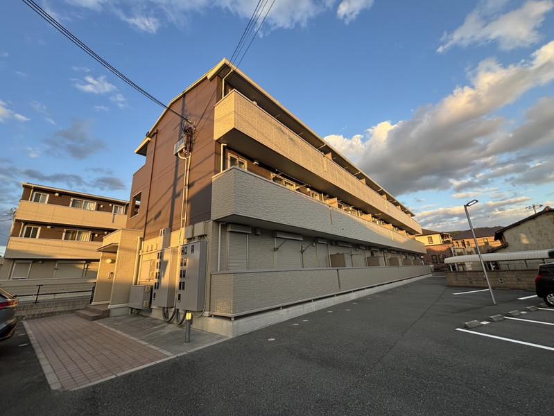 ノア東山 B棟