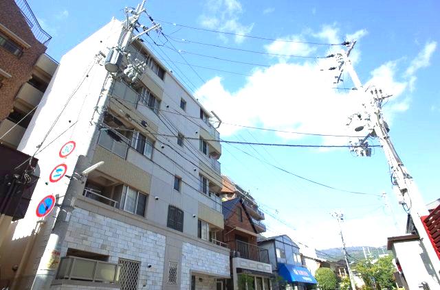 クラウンシティ本山