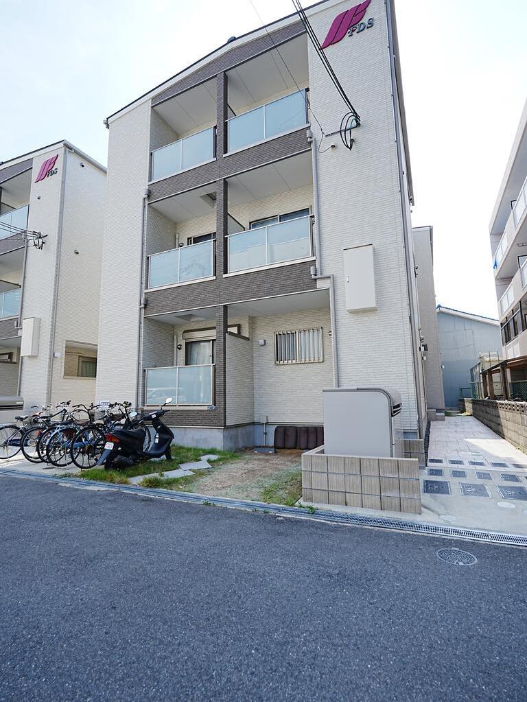 香里園駅歩6分の綺麗なお部屋安心のオートロック付