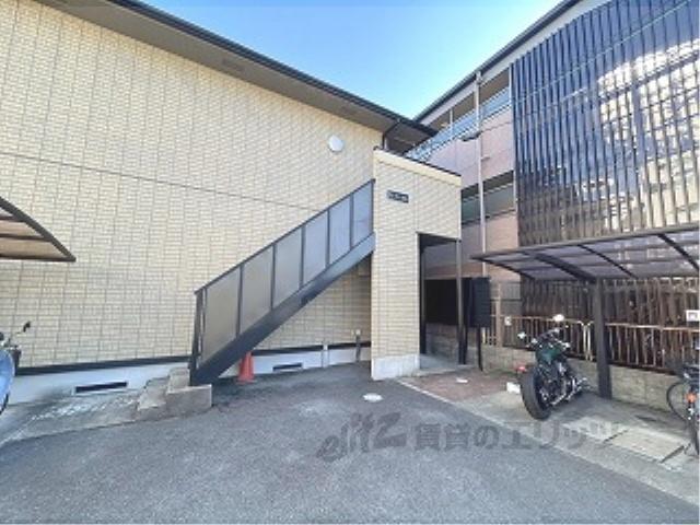 クレスト太秦