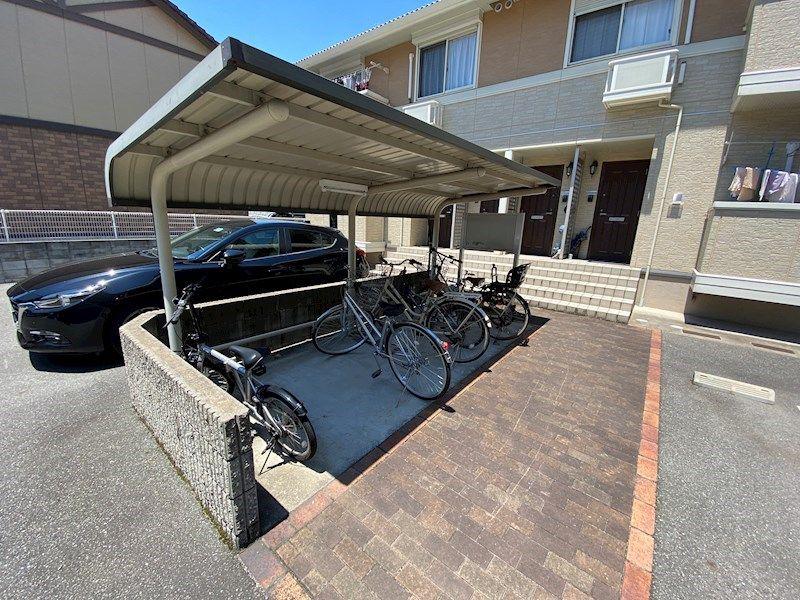 グランモア航 B棟