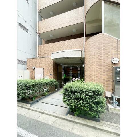 イーストコート芝