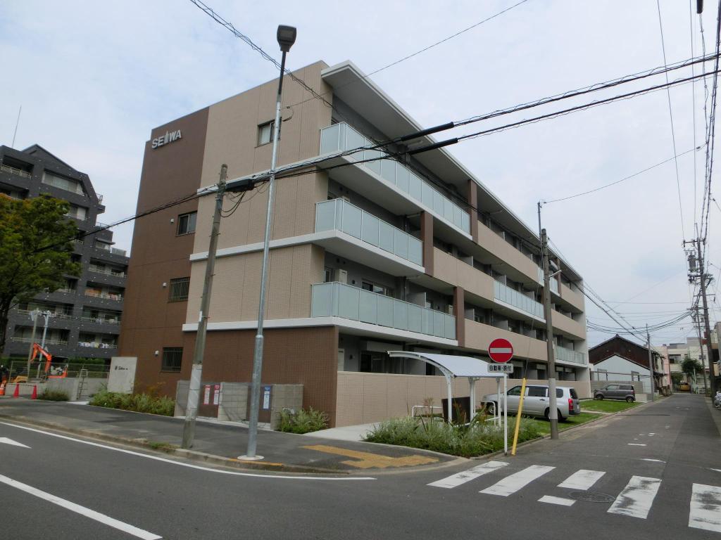 ゼルコヴァ城西