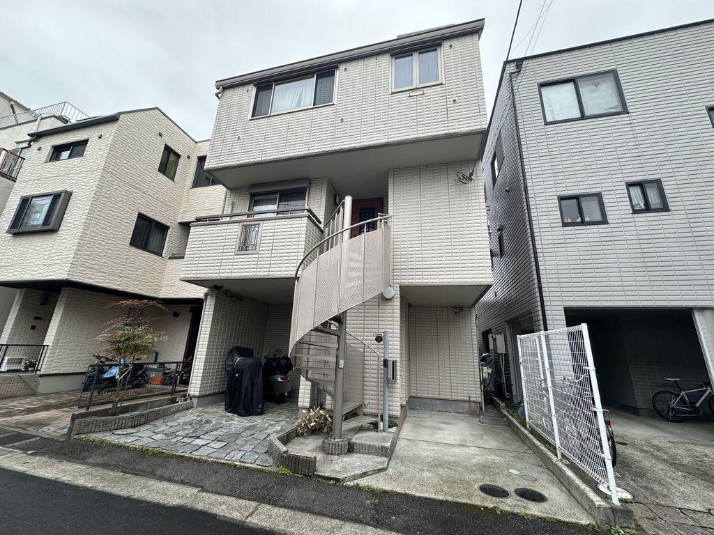 栄町マンション
