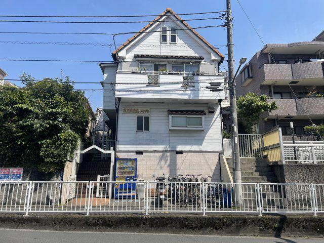 エレガンスタキザワ