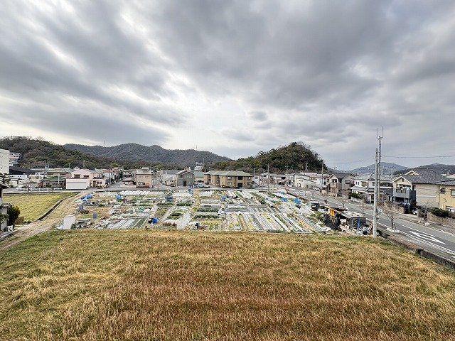 ＪＲ姫新線 播磨高岡駅 徒歩17分 3階建 築21年