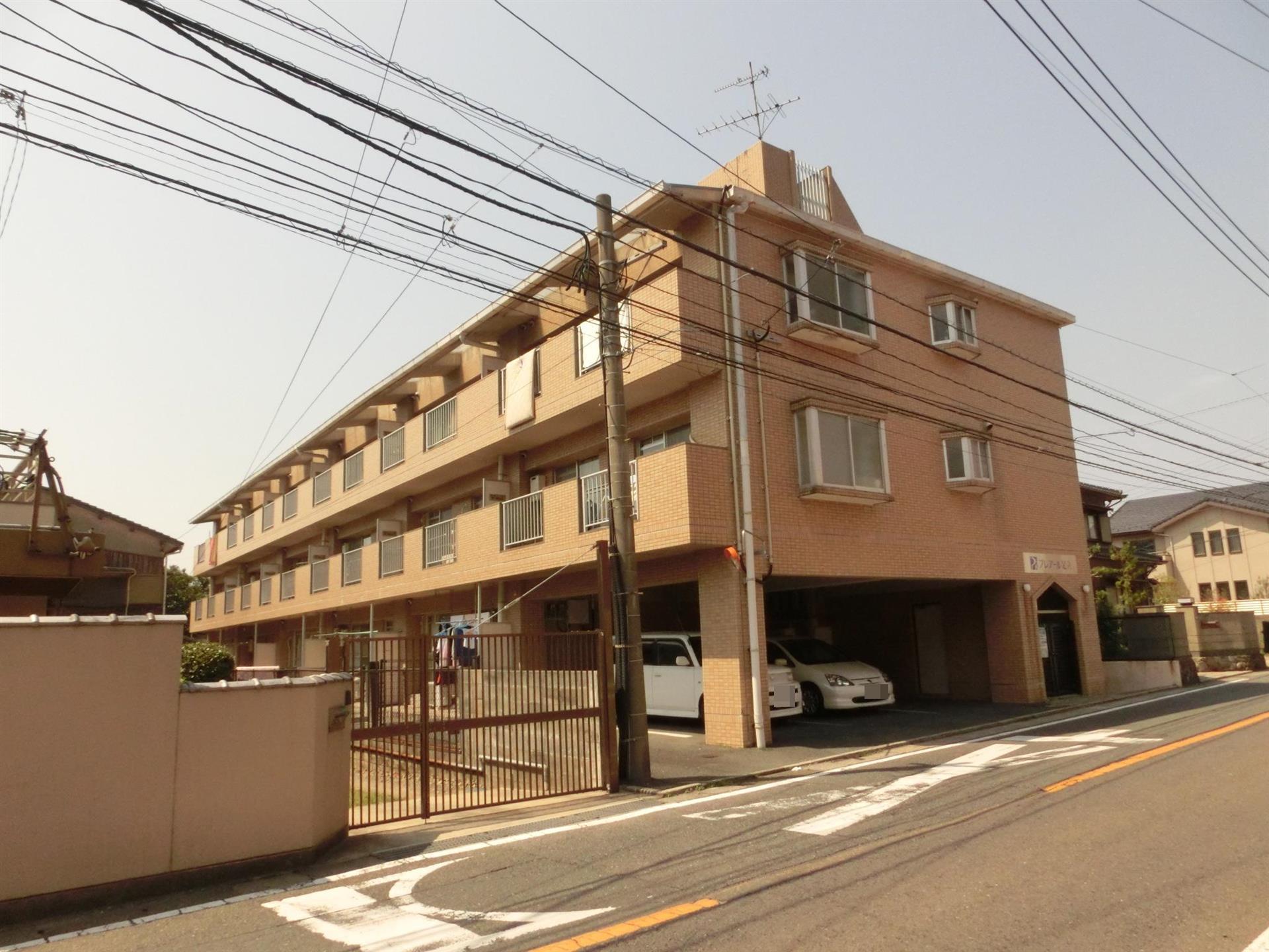 プレアール足立