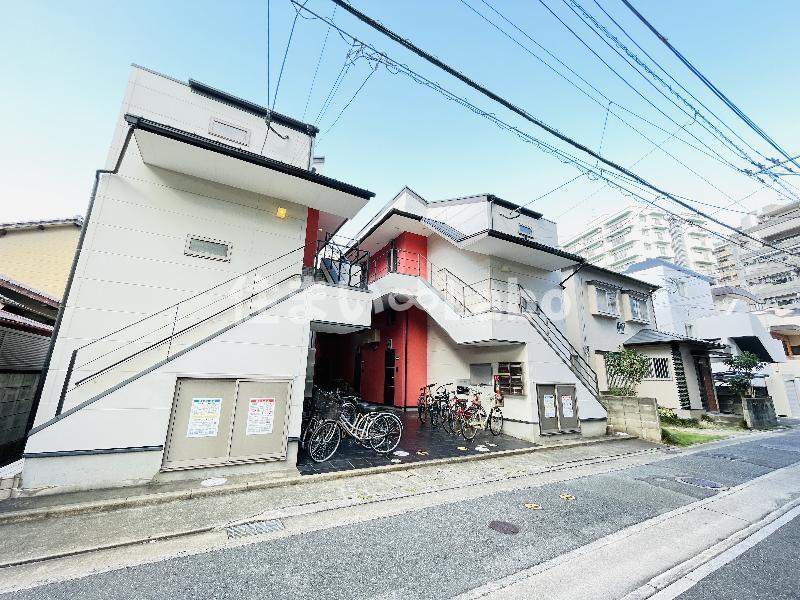 アウグーリ室見