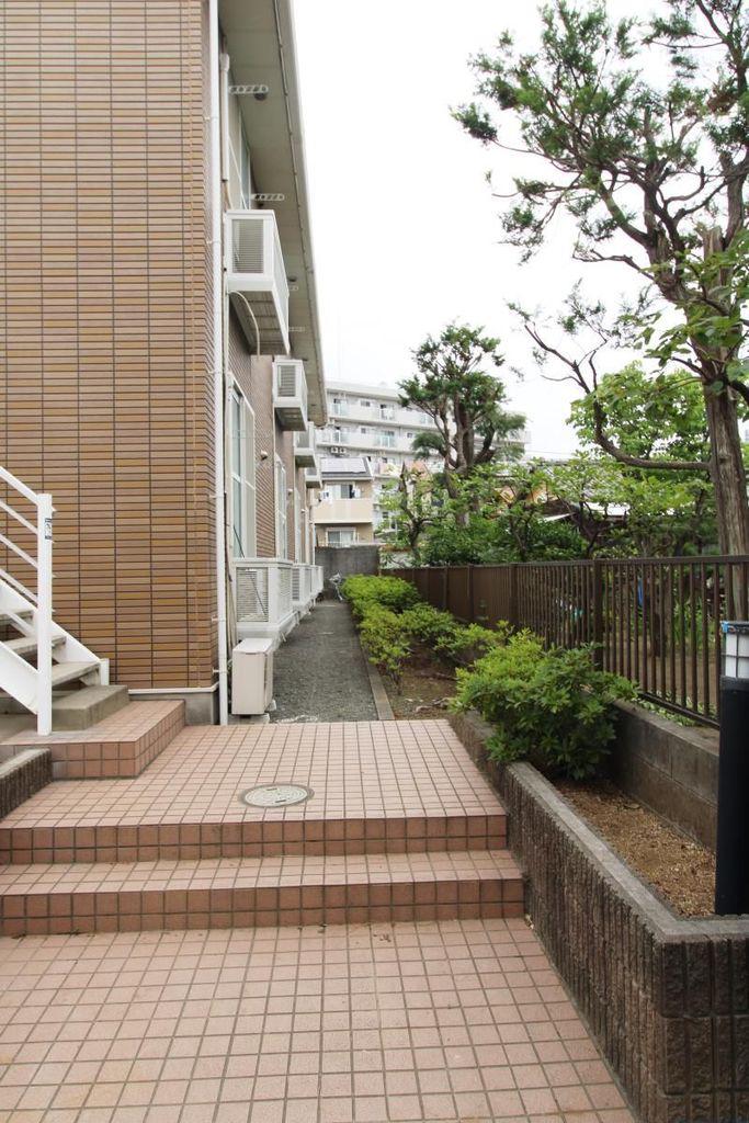 レオパレスアルブル