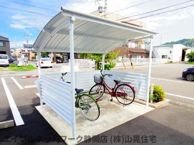D.フィールド