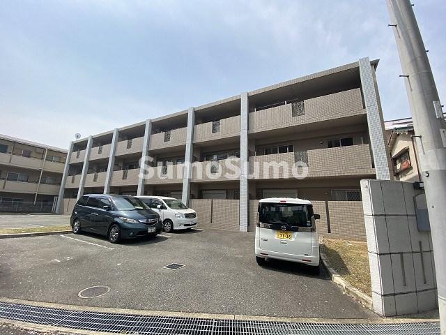 ファミール園田