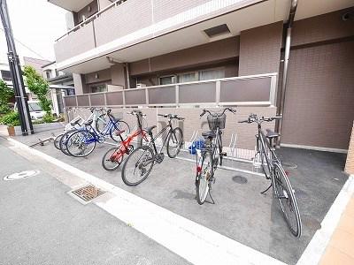 ロイヤル共進