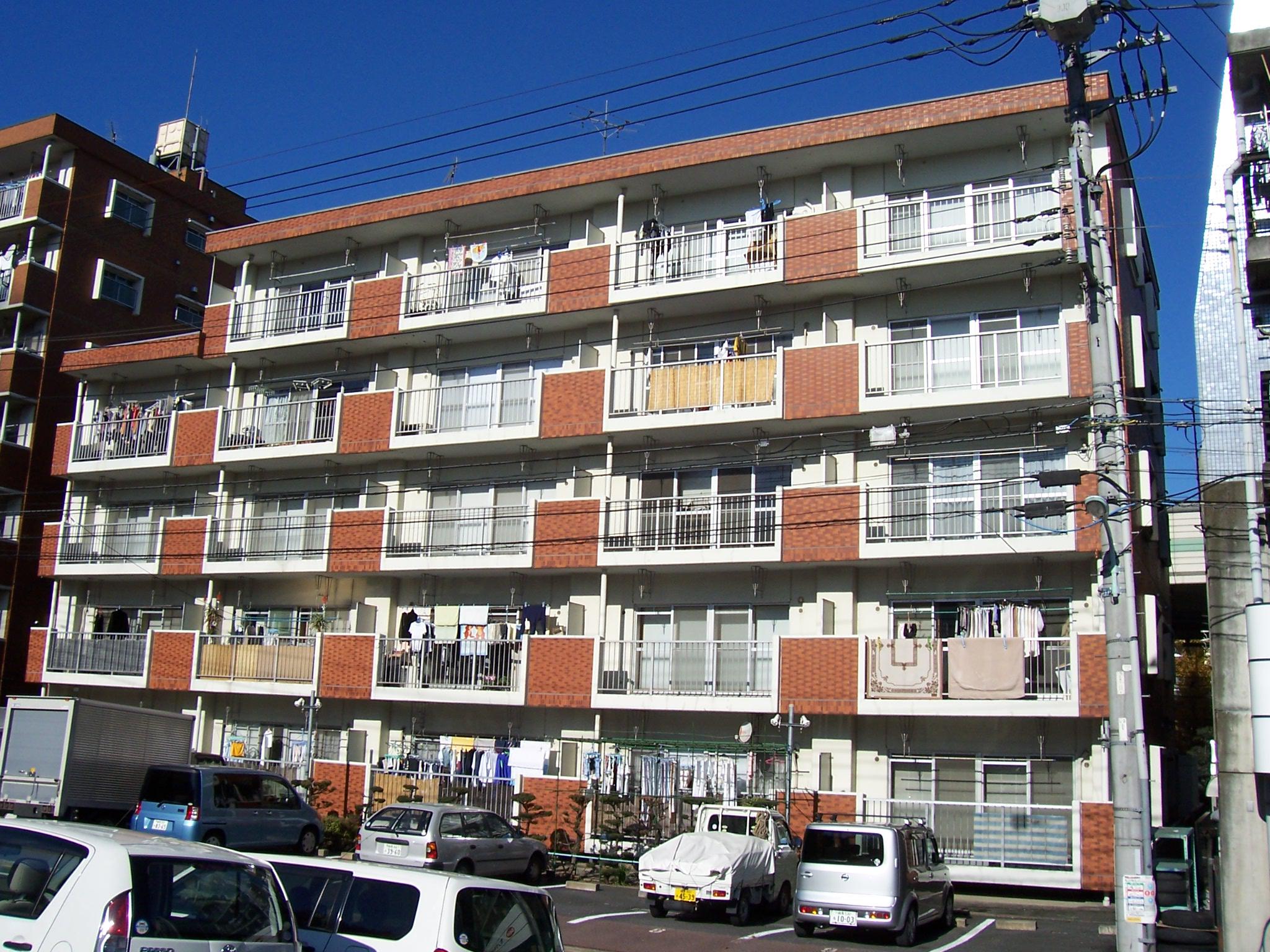 根の上マンション