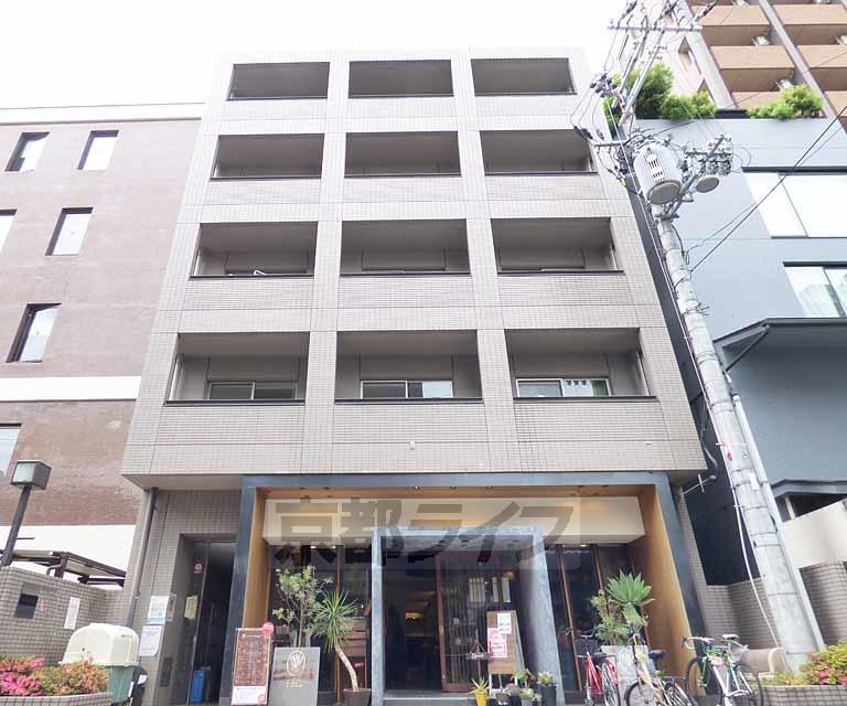 ジュネス三京