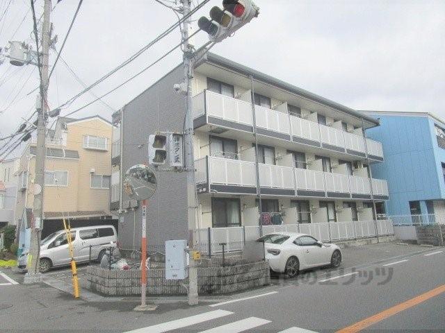 レオパレスグローリー