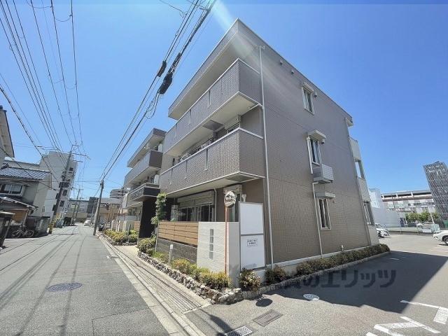 グランシャリオ西院