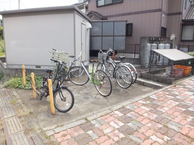 まろんハイツ