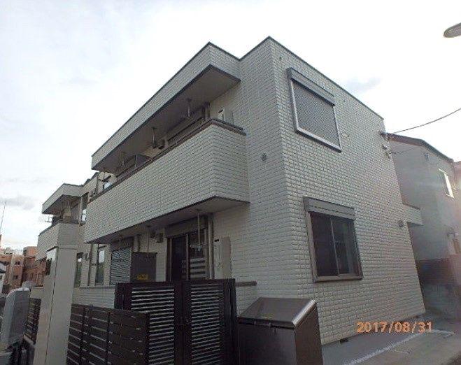 LYNNS HOUSE リンズハウス
