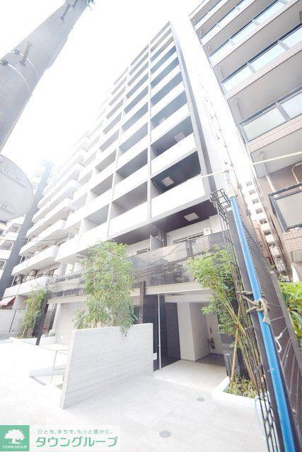 CRANE COURT TSURUMI