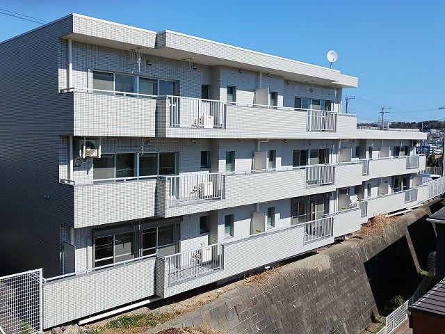 リバーサイド