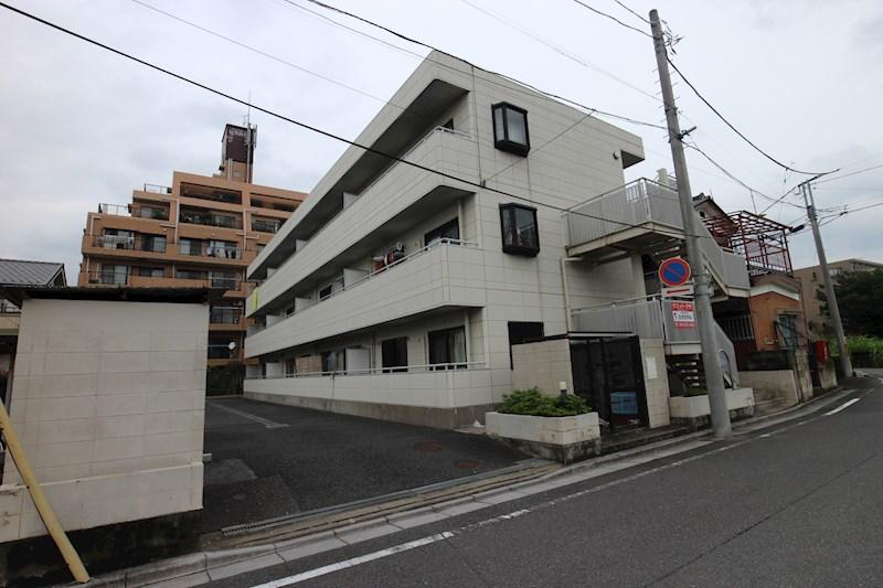サミット・アサ