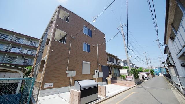 リラ トゥルペ