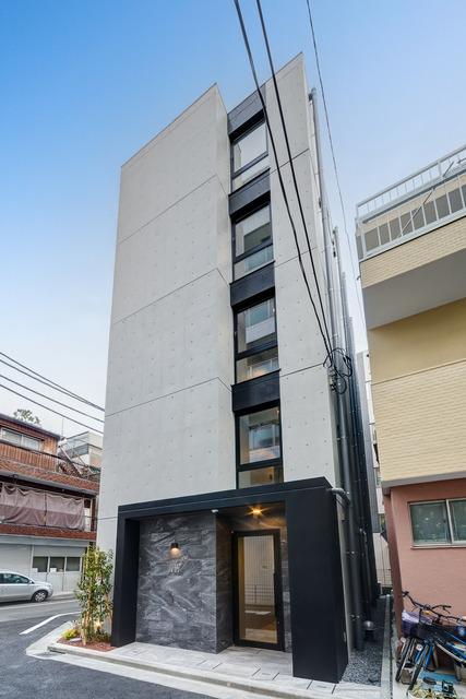 MAISON DE GRUE