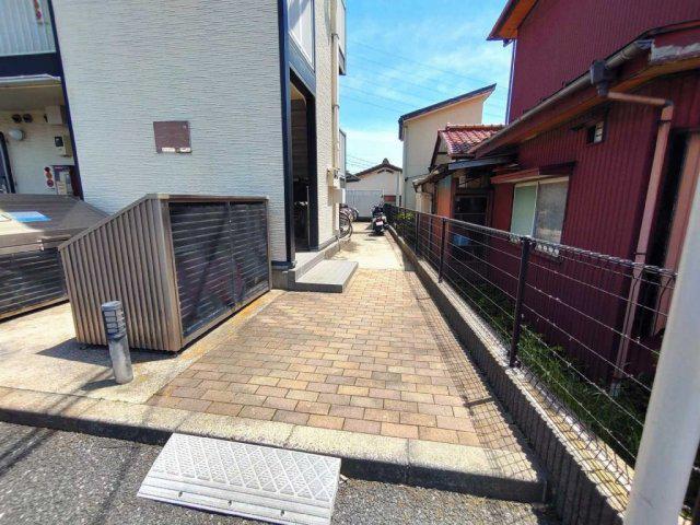 レオパレスボヌールドゥマン