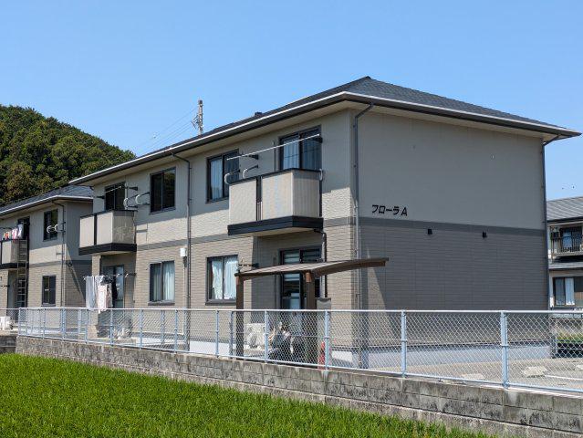 フローラ A棟
