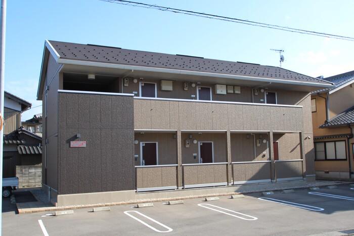 石川県小松市 2階建 築13年