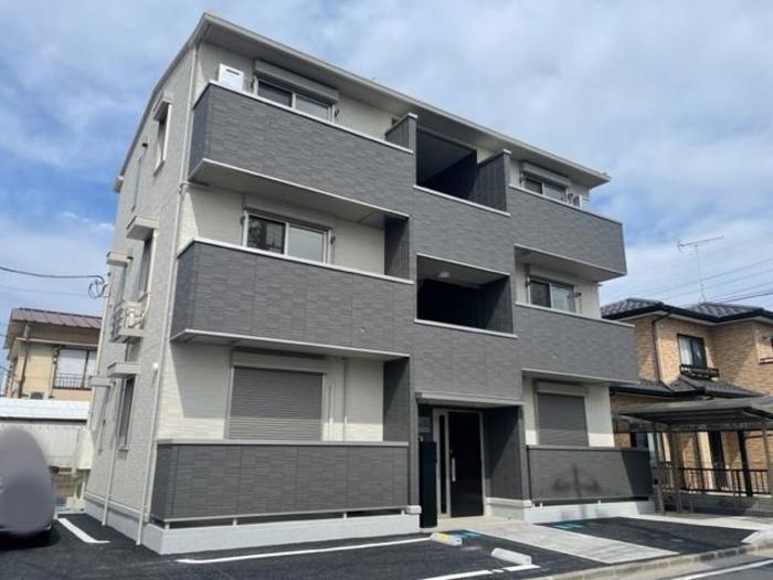 ＪＲ宇都宮線 小山駅 徒歩8分 3階建 築4年
