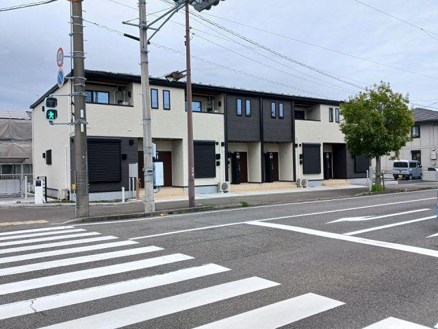 静岡県焼津市 2階建 築1年