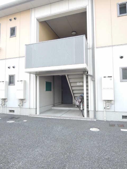 ファミール B棟