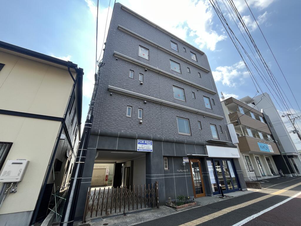 アルヴェール17