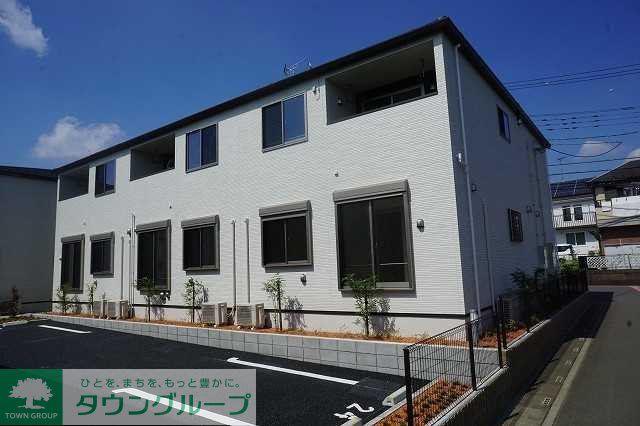 ジュネス B