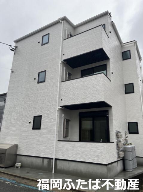 メゾンクレール二日市参番館