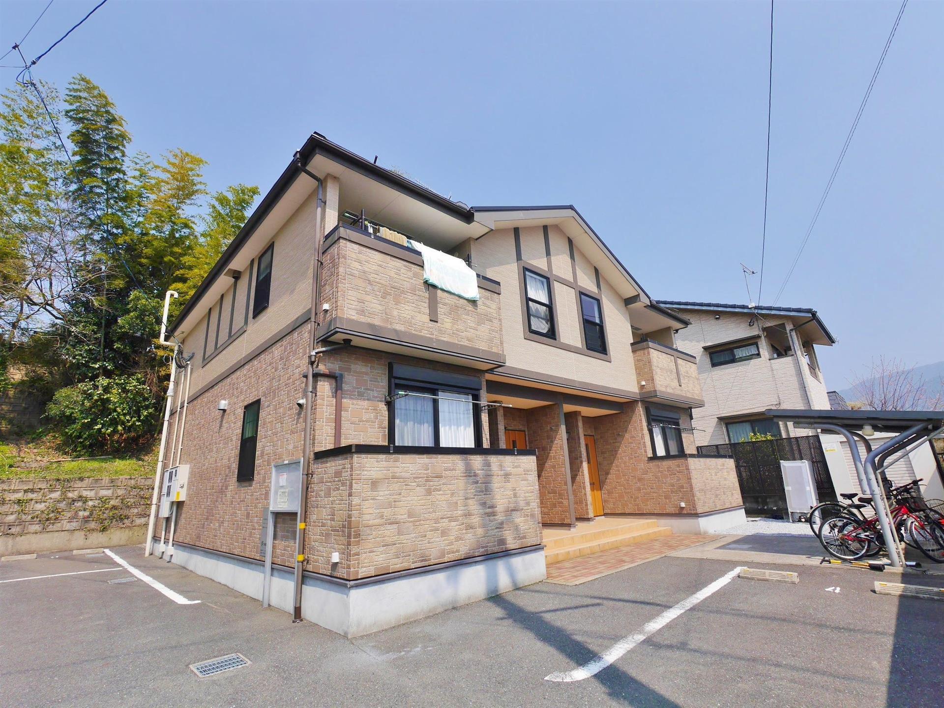 ファミーユ 頓野