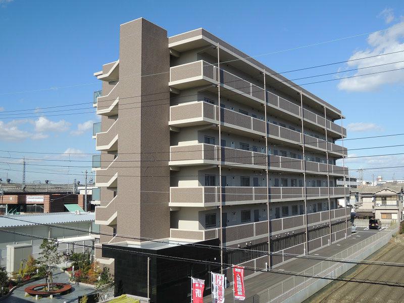 近鉄大阪線 高安駅 徒歩3分  築13年